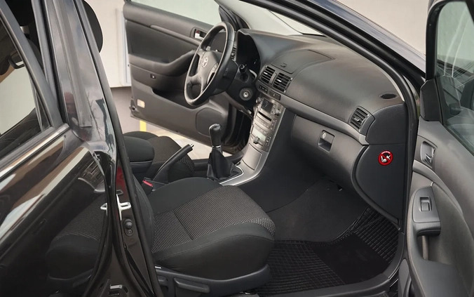 Toyota Avensis cena 24900 przebieg: 164500, rok produkcji 2007 z Sokółka małe 781